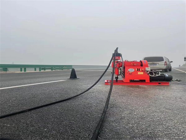 宜丰马路路基路面开裂下沉注浆加固灌浆