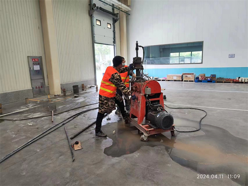 宜丰厂房地面下沉塌陷注浆加固施工